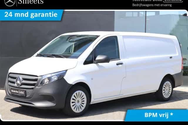 Mercedes-Benz Vito (2024) thumbnail 1