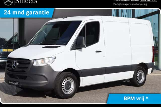 Mercedes-Benz Sprinter (2024) thumbnail 1