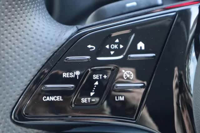 Mercedes-Benz Vito (2026) thumbnail 5