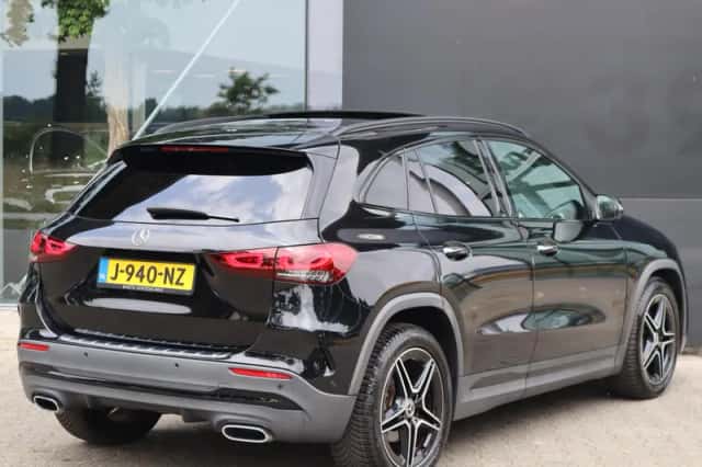 Mercedes-Benz GLA-Klasse (2020) thumbnail 2