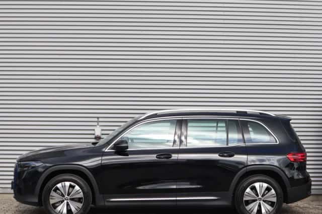 Mercedes-Benz EQB (2026) thumbnail 4