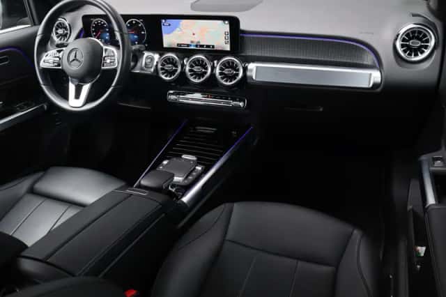 Mercedes-Benz EQB (2023) thumbnail 3