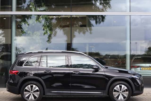 Mercedes-Benz EQB (2023) thumbnail 5