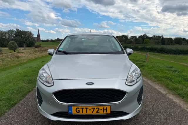 Ford Fiesta (2017) thumbnail 3
