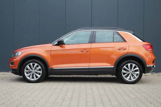 Volkswagen T-Roc (2018) thumbnail 4