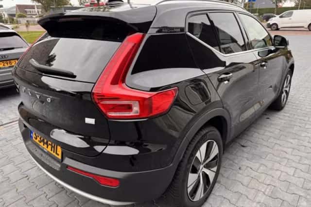 Volvo XC40 (2023) thumbnail 6