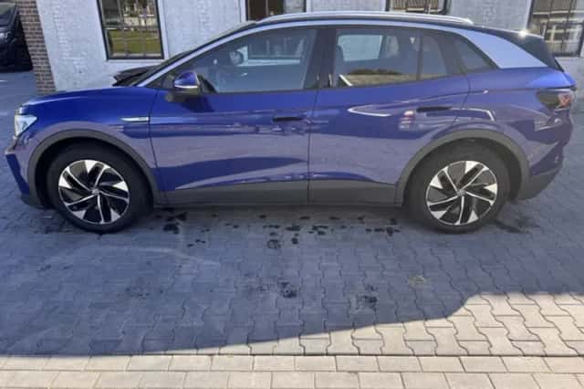 Volkswagen ID.4 (2023) thumbnail 2