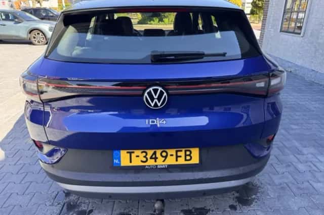 Volkswagen ID.4 (2023) thumbnail 4