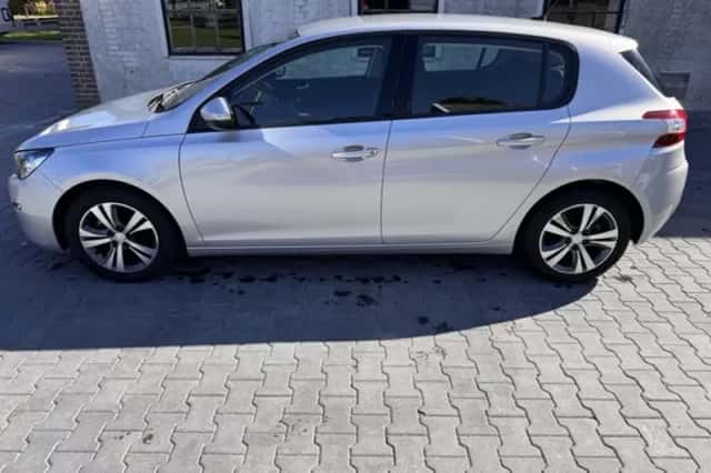 Peugeot 308 (2013) thumbnail 2