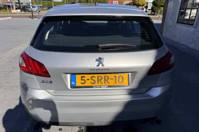 Peugeot 308 (2013) thumbnail 4