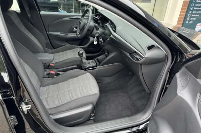 Opel Corsa (2023) thumbnail 6