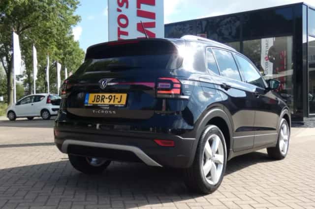 Volkswagen T-Cross (2022) thumbnail 3