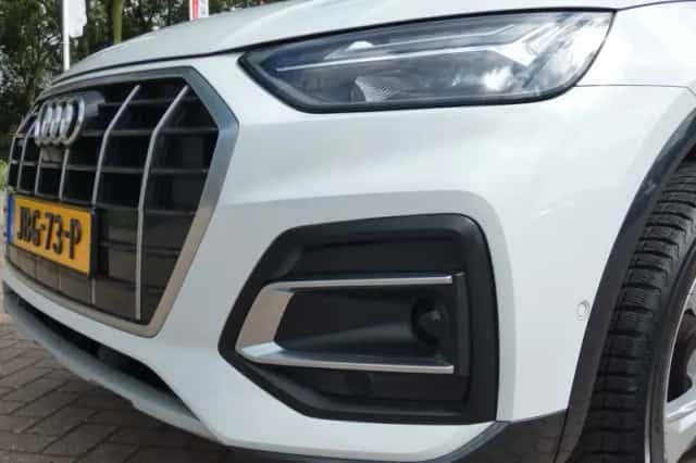 Audi Q5 (2022) thumbnail 5