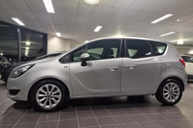 Opel Meriva (2016) thumbnail 2