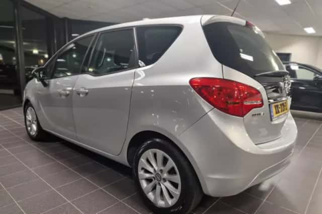 Opel Meriva (2016) thumbnail 5