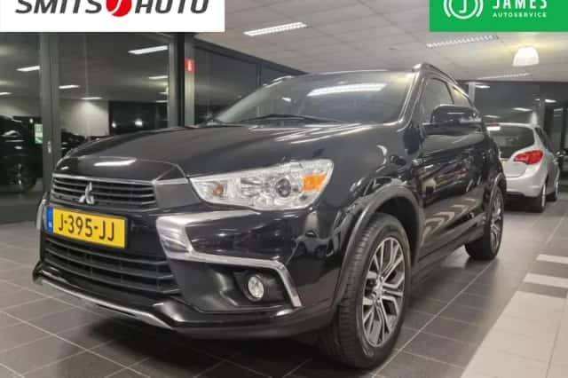 Mitsubishi ASX (2017) thumbnail 1