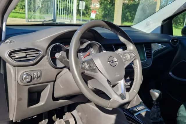 Opel Crossland (2023) thumbnail 6