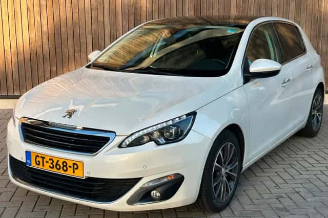 Peugeot 308 (2015) thumbnail 1
