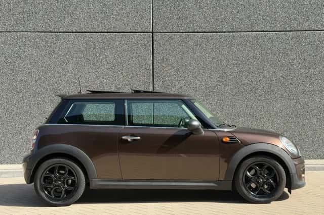 MINI One (2011) thumbnail 2