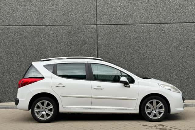 Peugeot 207 (2009) thumbnail 2