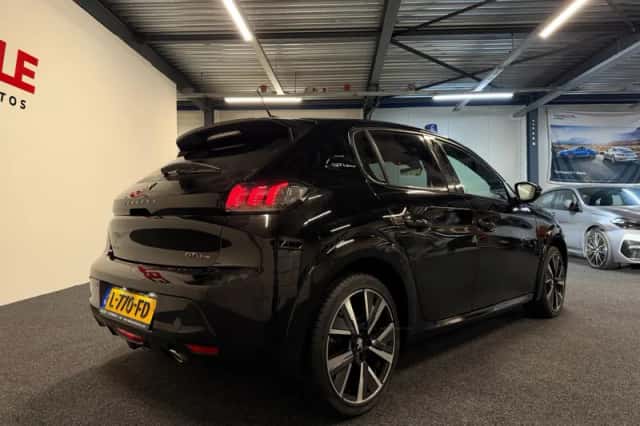Peugeot 208 (2021) thumbnail 6