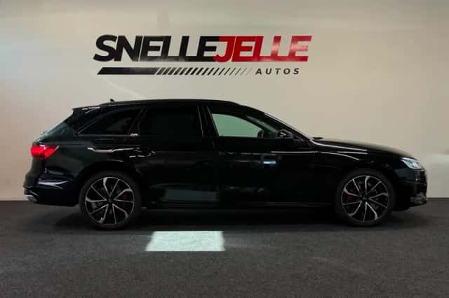 Audi A4 (2021) thumbnail 2
