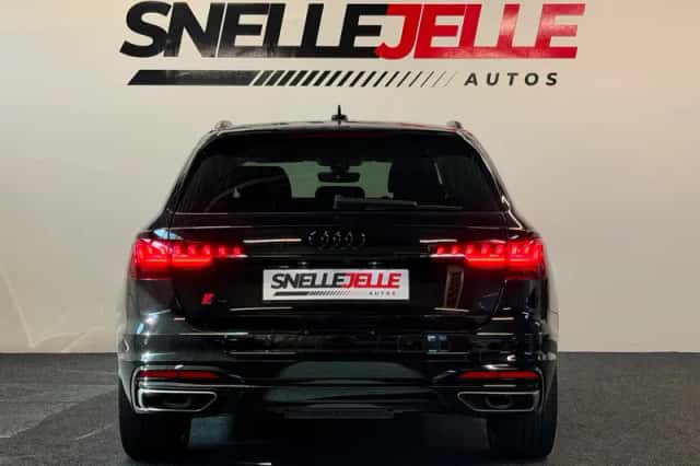 Audi A4 (2021) thumbnail 4
