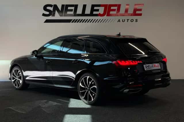 Audi A4 (2021) thumbnail 5