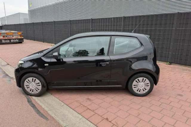 Volkswagen Up! (2012) thumbnail 2