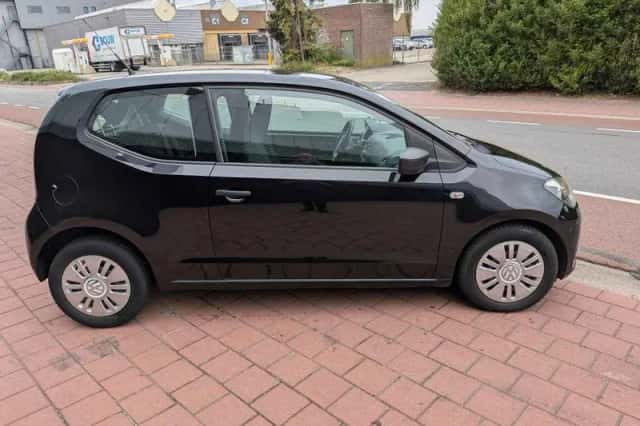 Volkswagen Up! (2012) thumbnail 6