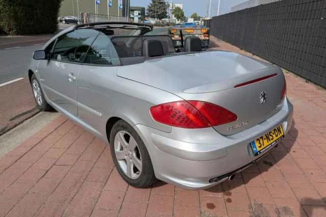 Peugeot 307 (2004) thumbnail 3