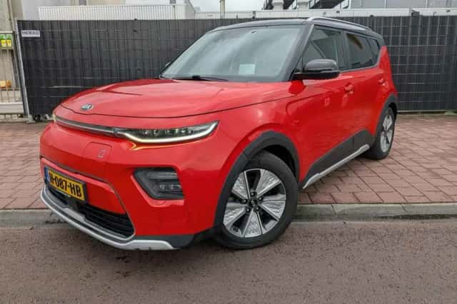 Kia Soul EV (2020) thumbnail 1