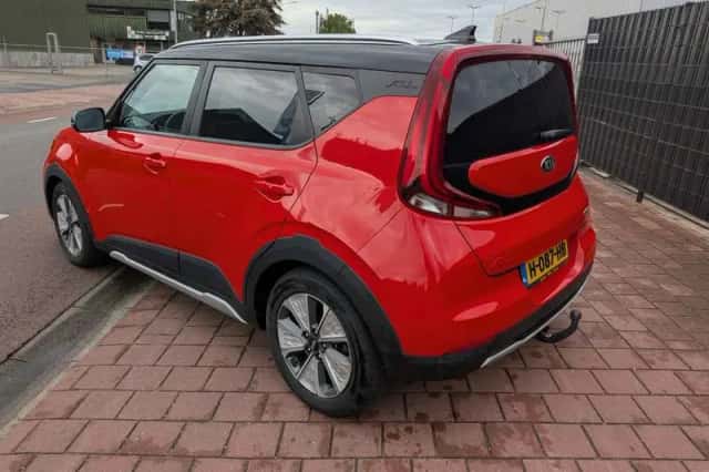 Kia Soul EV (2020) thumbnail 3