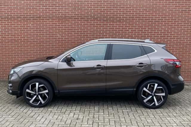 Nissan Qashqai (2019) thumbnail 3