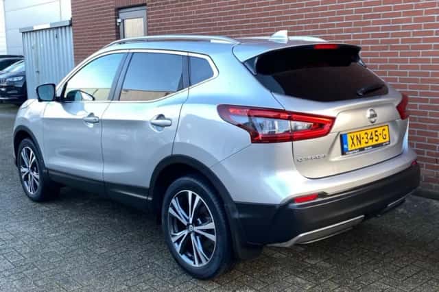 Nissan Qashqai (2018) thumbnail 4