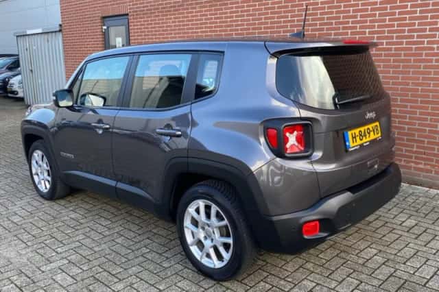 Jeep Renegade (2020) thumbnail 4