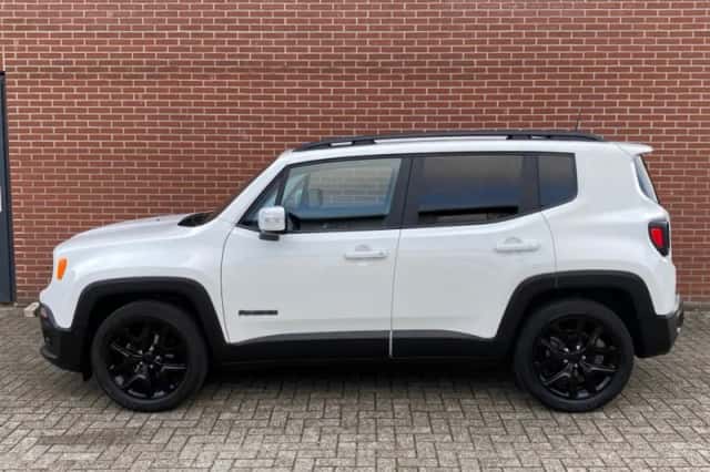 Jeep Renegade (2018) thumbnail 3