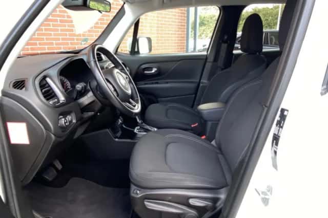 Jeep Renegade (2018) thumbnail 6