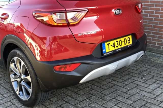 Kia Stonic (2020) thumbnail 4