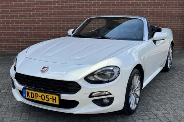 Fiat 124 Spider (2019) thumbnail 2