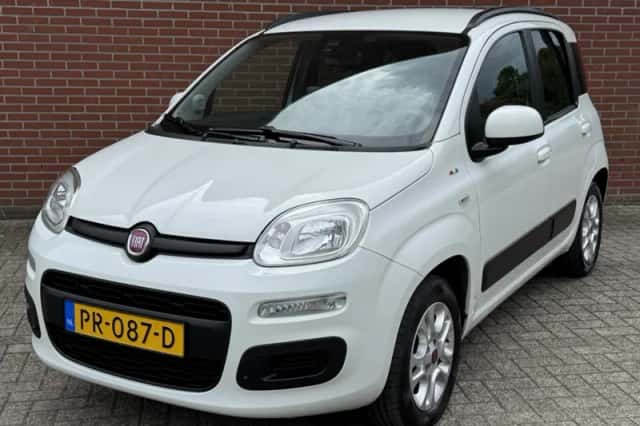 Fiat Panda (2017) thumbnail 2