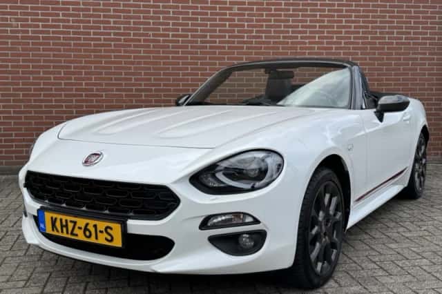 Fiat 124 Spider (2019) thumbnail 2