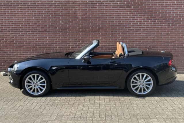 Fiat 124 Spider (2018) thumbnail 3