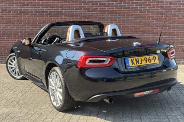 Fiat 124 Spider (2018) thumbnail 5