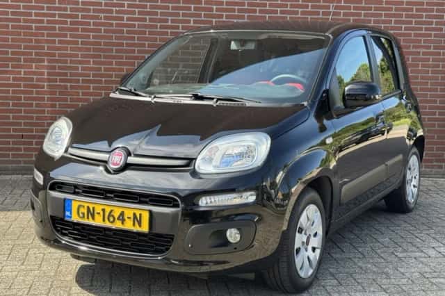 Fiat Panda (2015) thumbnail 2