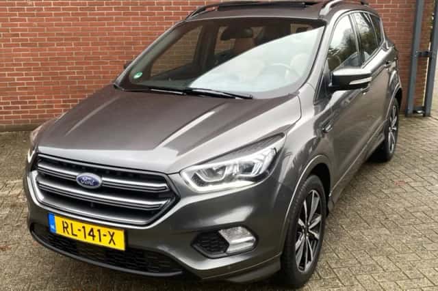 Ford Kuga (2018) thumbnail 2