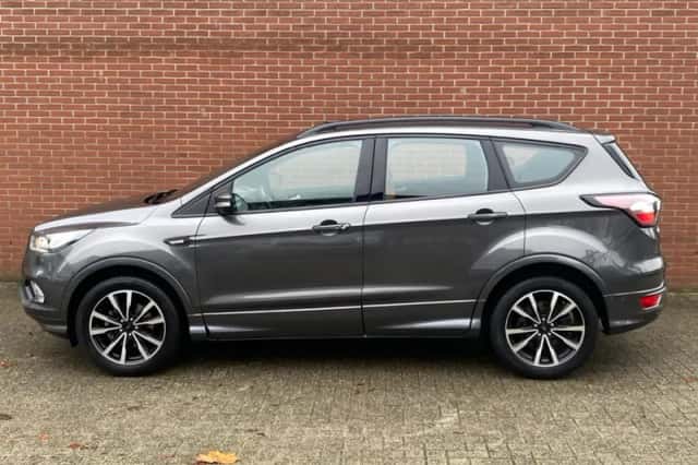 Ford Kuga (2018) thumbnail 3