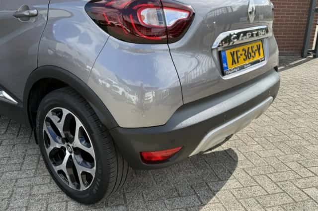Renault Captur (2018) thumbnail 4