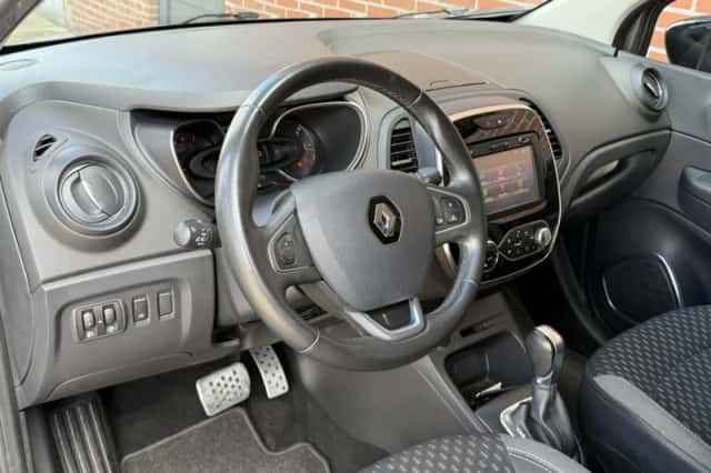 Renault Captur (2018) thumbnail 6