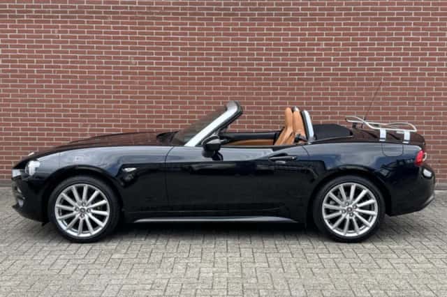 Fiat 124 Spider (2017) thumbnail 3